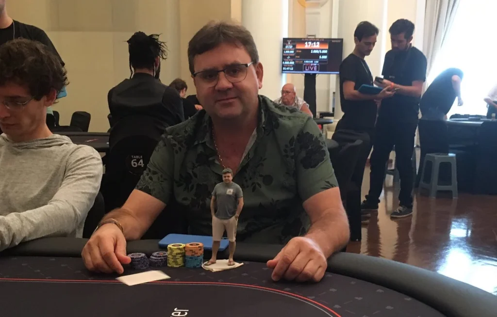 Poker Card Protector Ang 7 Ideyang Ito ay Makakatulong sa Iyong Pumili
